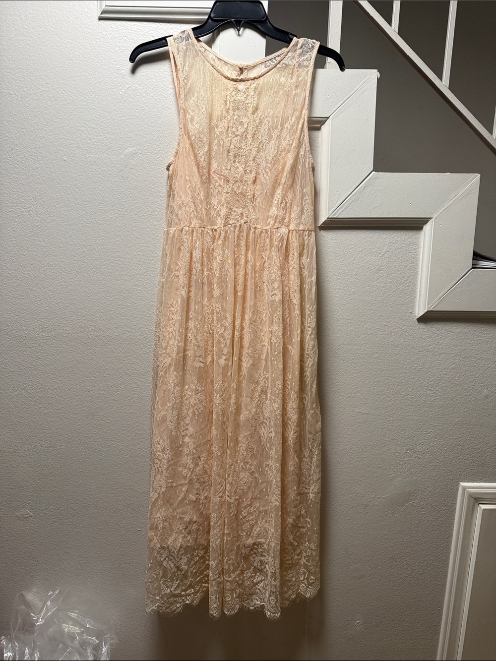 Forever 21 Peach Lace Sleeveless Maxi Dress